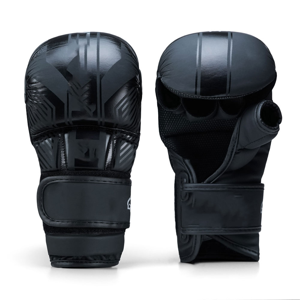 04 Sparring Gloves - Image 1