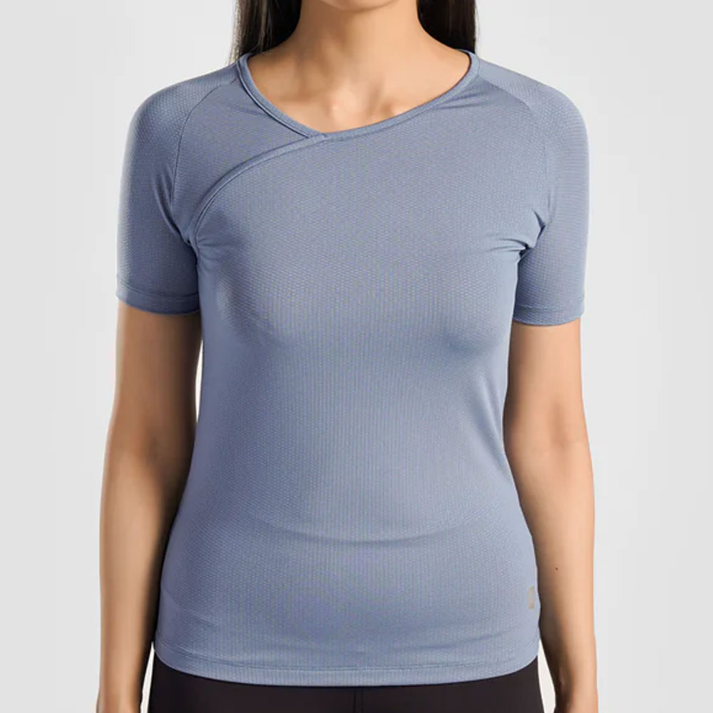 11 Women Tees - Image 1